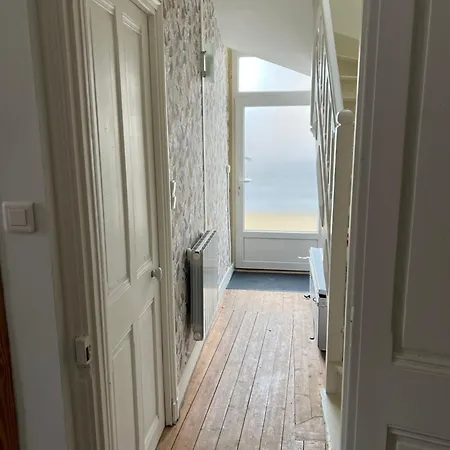 Appartement 3 Pieces Bord De Mer Place Du 6 Juin Arromanches-les-Bains Exterior photo